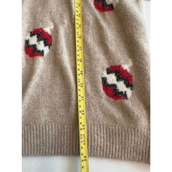 NWT Cupcake and Cashmere Candy Canes Super Soft Christmas Sweater Sz Medium - Picture 9 of 9